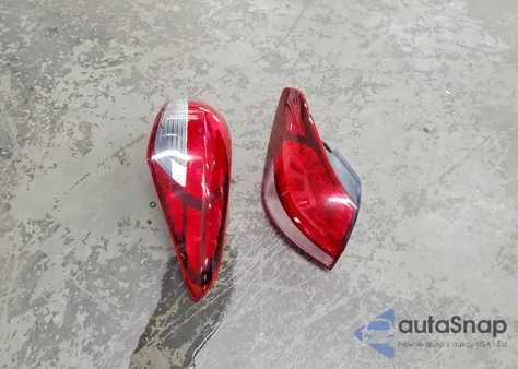 2017 Kia Forte Lx z USA, uszkodzony, nr VIN 3KPFL4A72HE112323